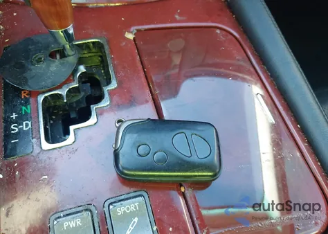 2010 Lexus Ls 460 z USA, uszkodzony, nr VIN JTHCL5EF3A5008000